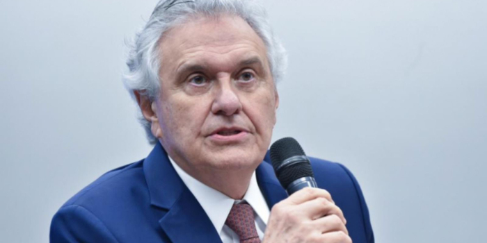 “Lula quer continuar vendendo pau-brasil”, diz Caiado sobre exploração de terras raras